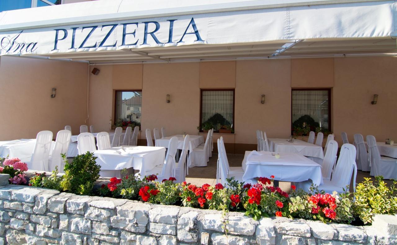 Hotel Ana Gospic Exterior photo